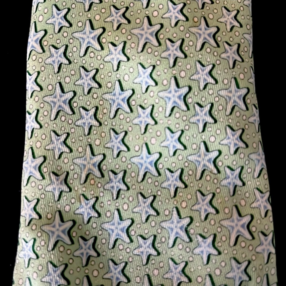 Vineyard Vines Tie! Starfish Pattern - image 3